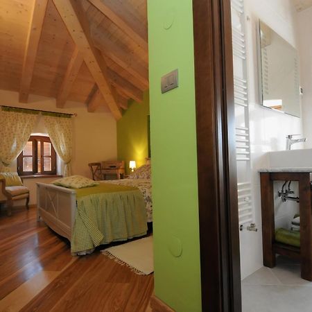Bed & Breakfast Korta Gira Buici  Rum bild