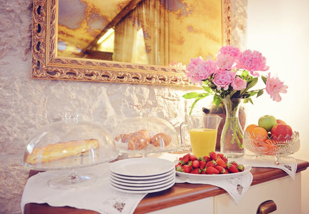 Bed & Breakfast Korta Gira Buici  Exteriör bild