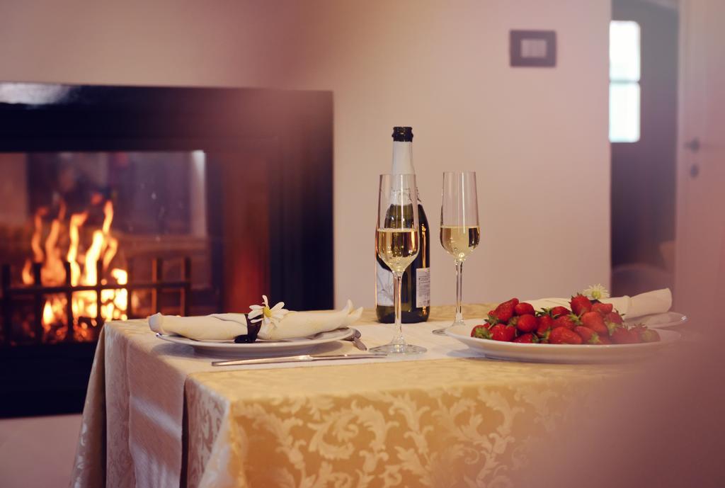 Bed & Breakfast Korta Gira Buici  Exteriör bild