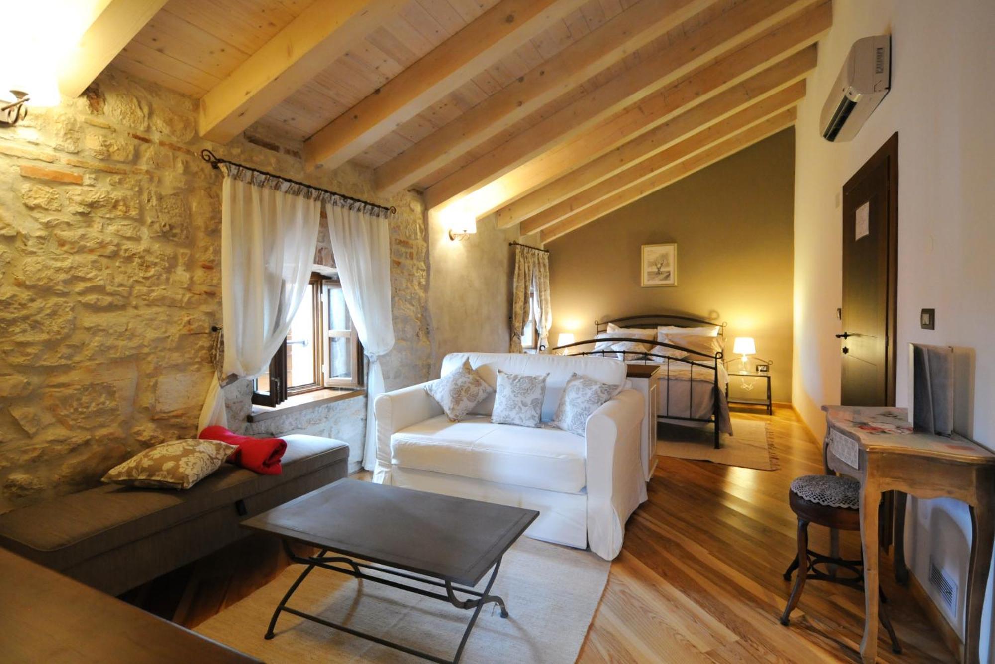 Bed & Breakfast Korta Gira Buici  Rum bild